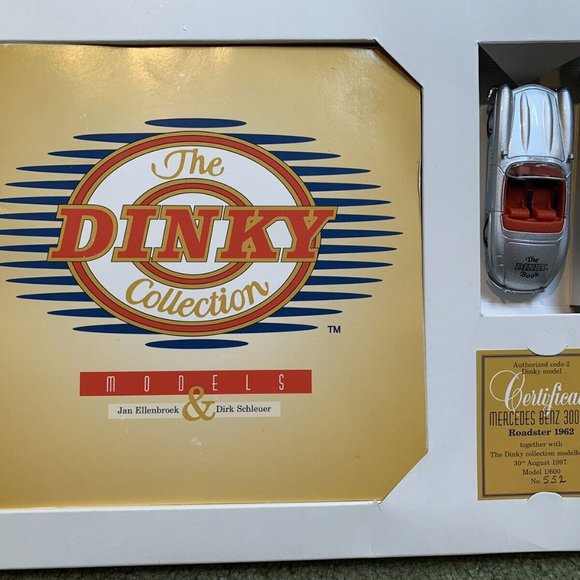 #552 / 600 Large DINKY Collection TOY 1962 Mercedes BENZ 300 SL DIE CAST TOY NIB - Picture 2 of 2